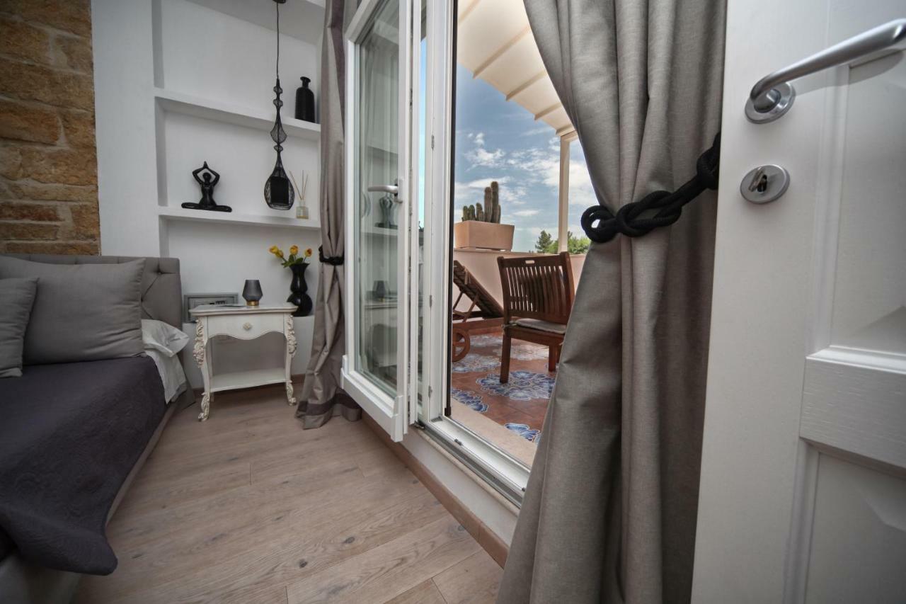 Mare Versus Luxury Suites Barletta Dış mekan fotoğraf